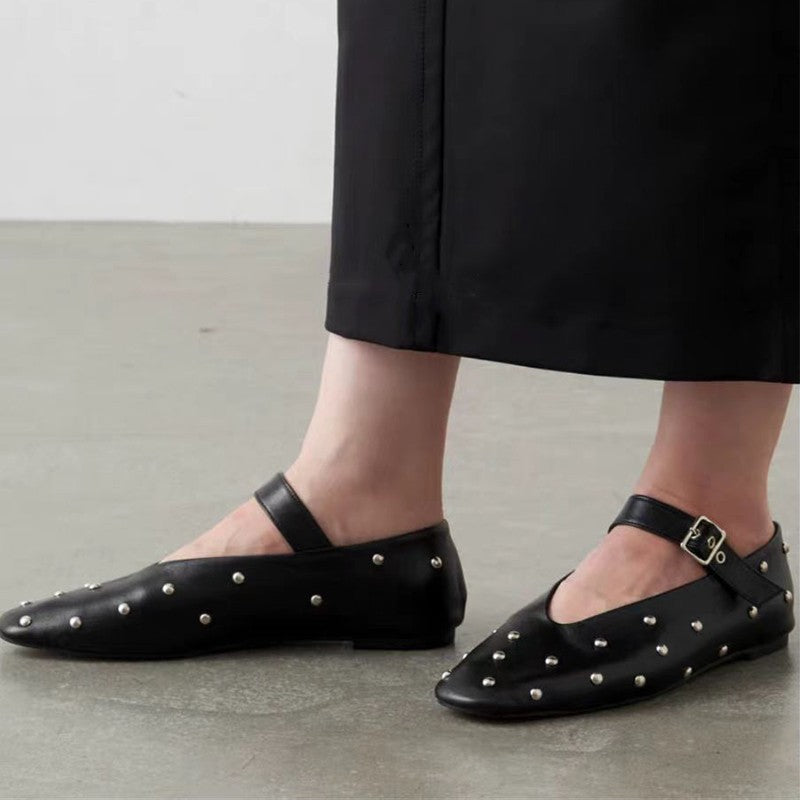 V NECK BLACK BALLERINAS