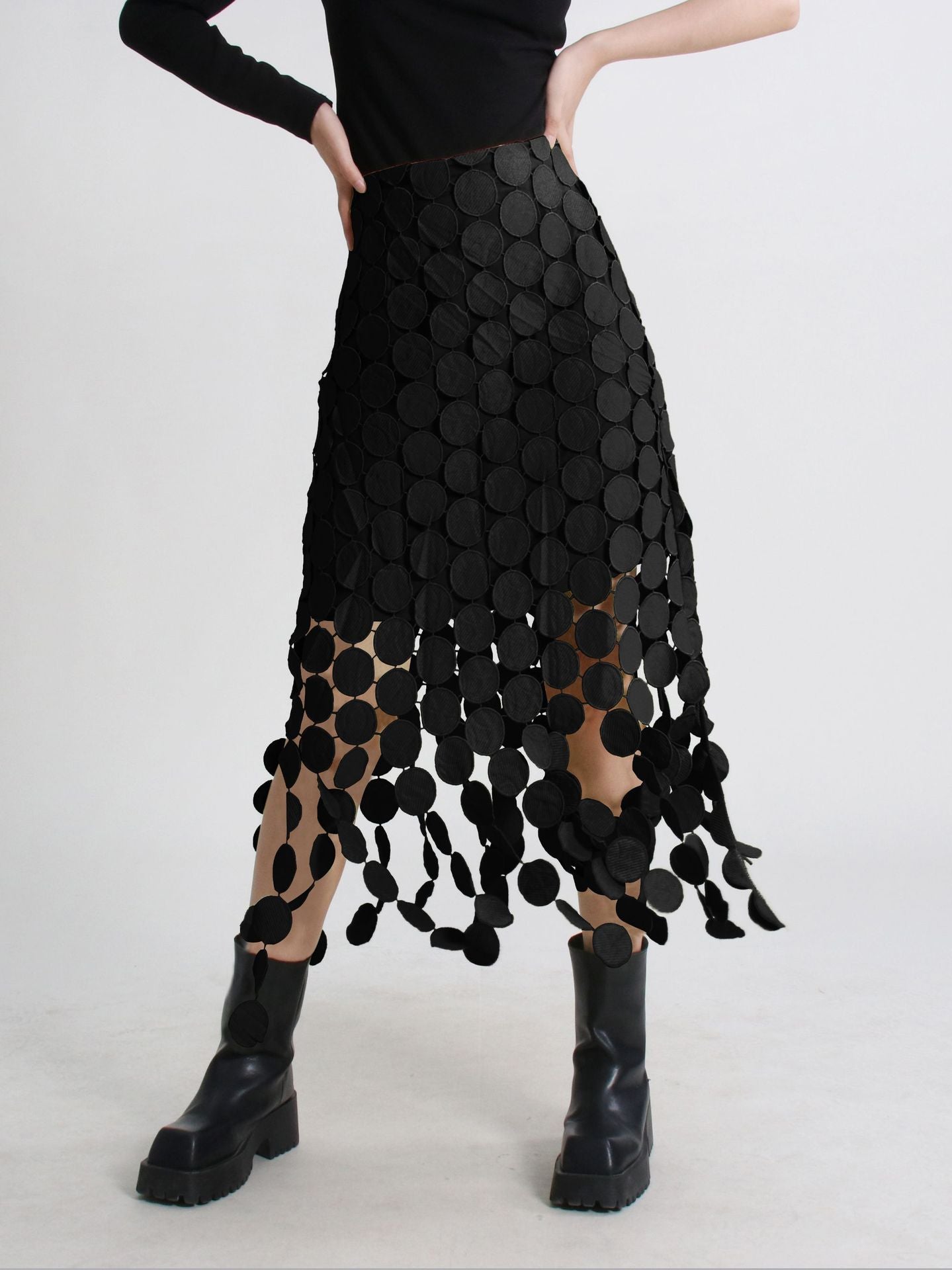THE CIRCLED MIDI SKIRT