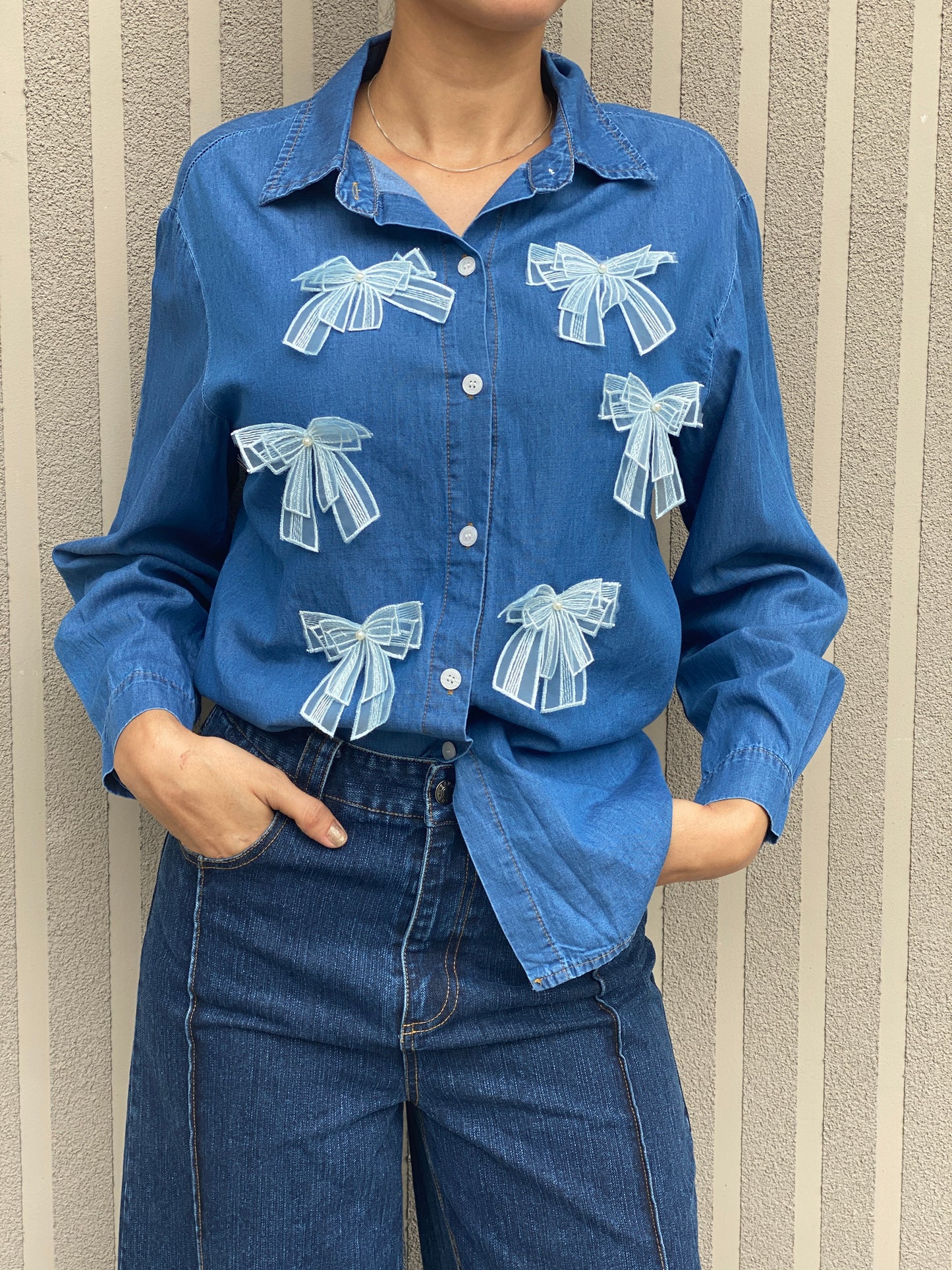 BOW SHIRT