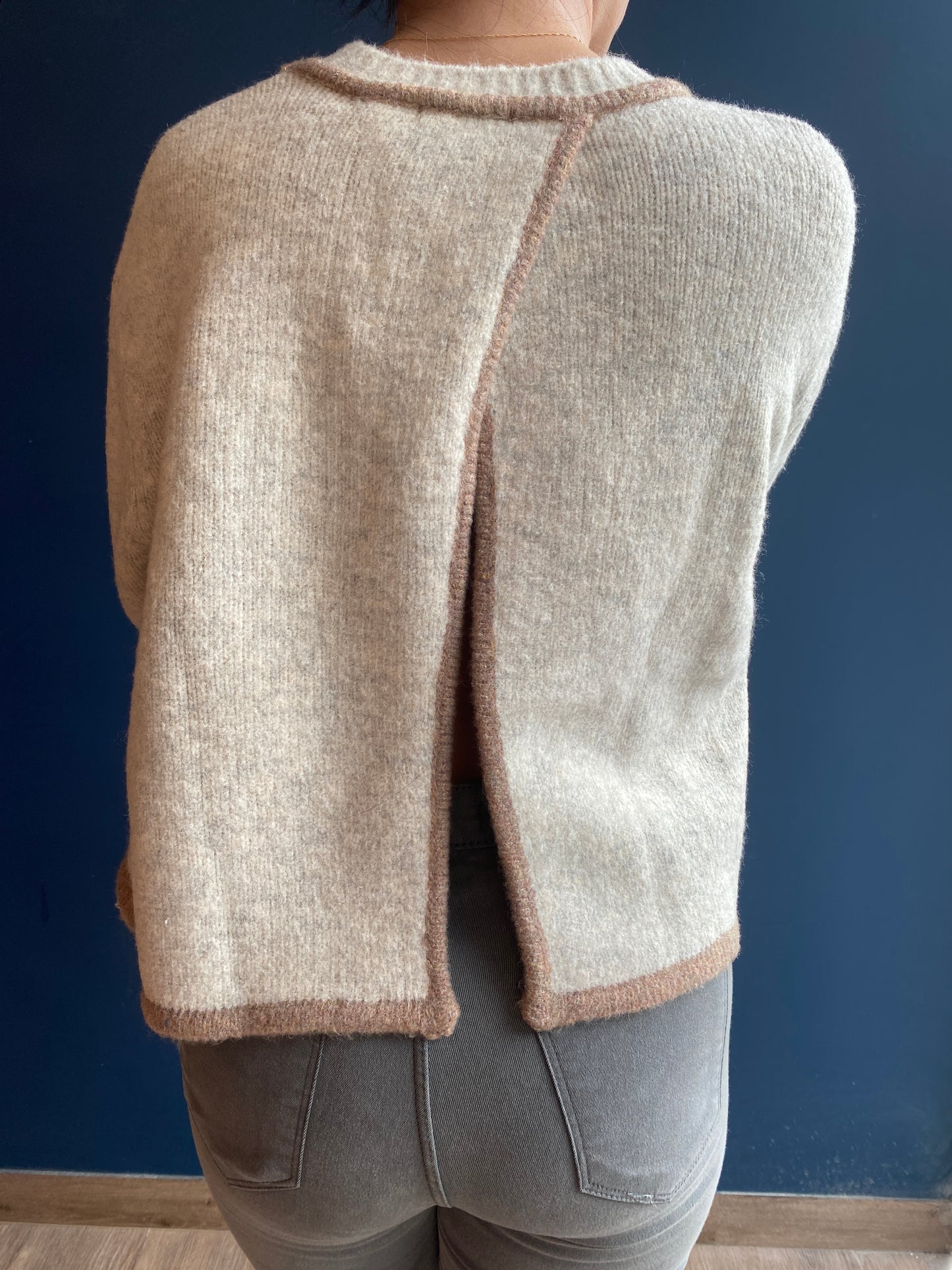 VANESSA KNITTED SWEATTER
