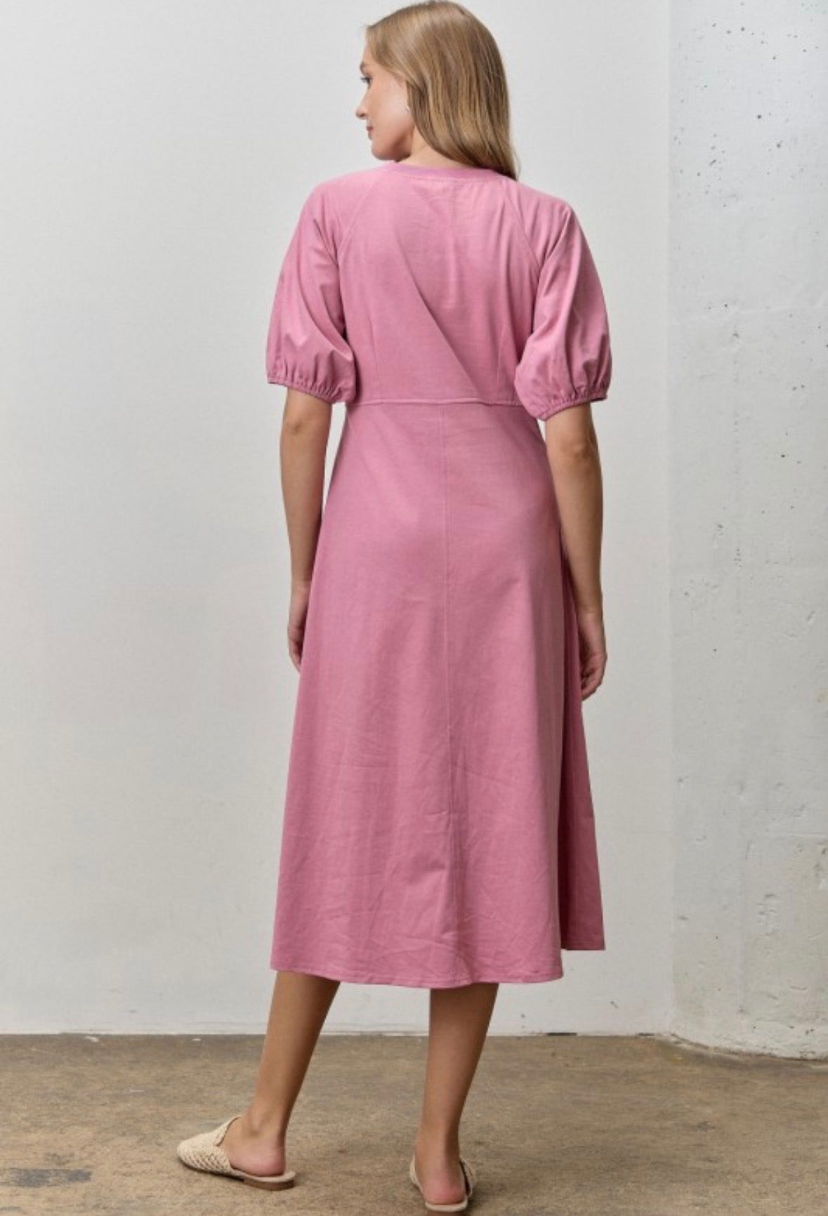 KNIT SLEEVE DRESS