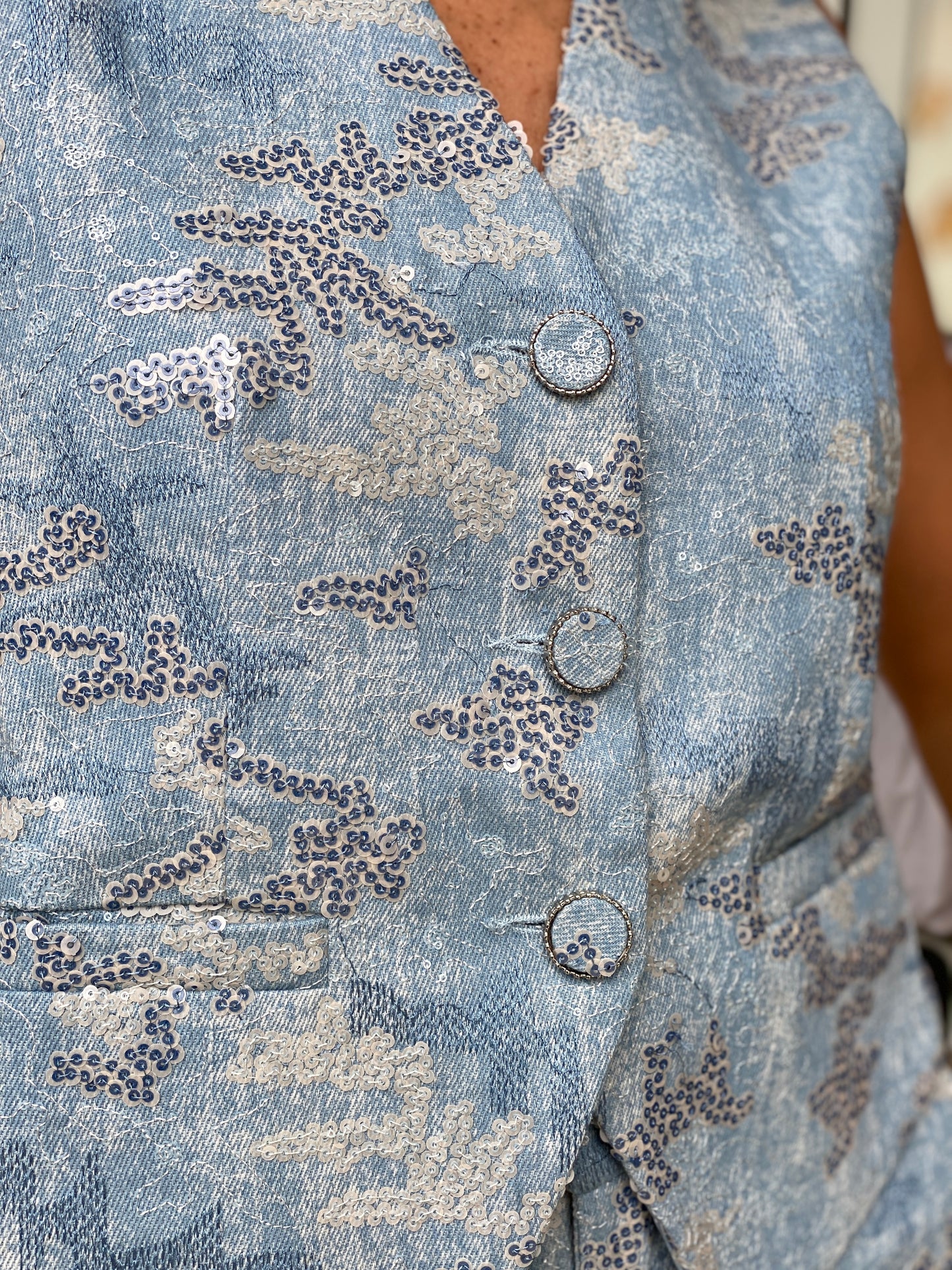 SEQUENCE VEST SET