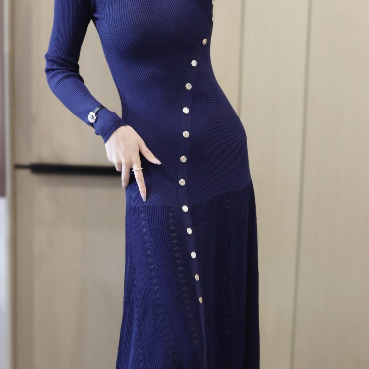 DRESS WITH SPIRAL BUTTONS DRESS