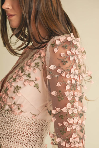 JULIETA LACE DRESS