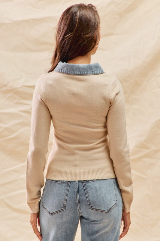 CONTRASTING COLLARED TOP