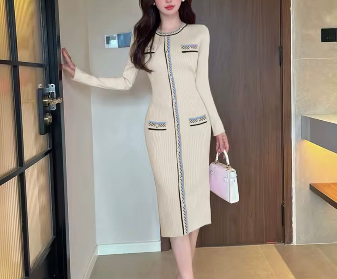 THE QUEEN DINNER DRESS