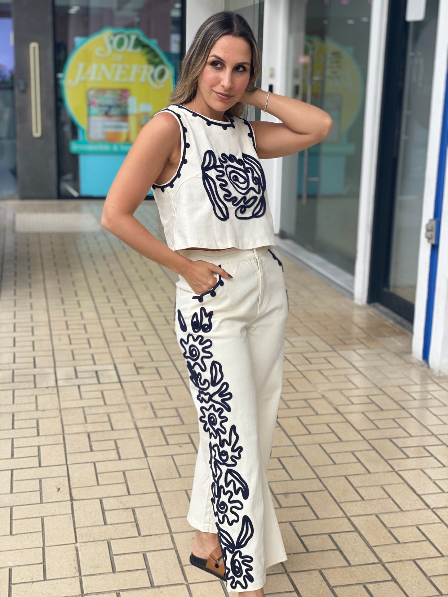 MAJI MAJI SET