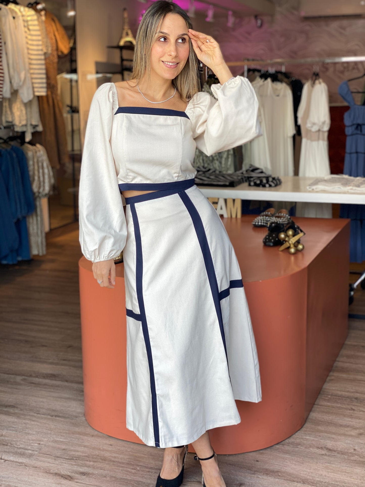 ANDALUCIA LINEN SET
