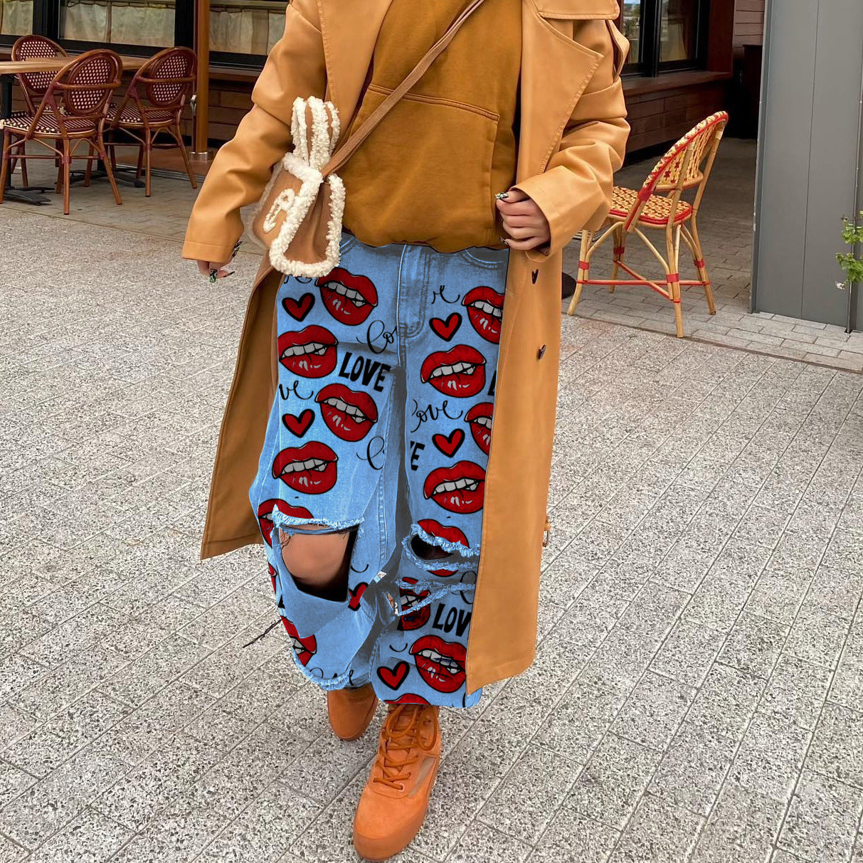 RED MOUNTH PANTS